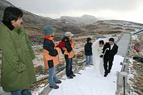 Die koreanische Hausfrau So-Jung Heo besteigt den Gipfel des nordkoreanischen Berges Paektusan.