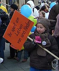 Kinder demonstrieren