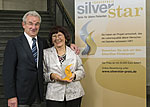 Prof. Rüdiger Petzoldt und Preisträgerin Edith Claußen Prof. Rüdiger Petzoldt und Preisträgerin Edith Claußen