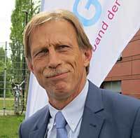 Christoph Daum trainiert den FC-Diabetologie.