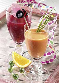 Zwei fruchtige Anti-Katerdrinks